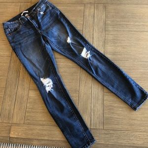 Refuge size 6 distressed denim jeans skinny blue